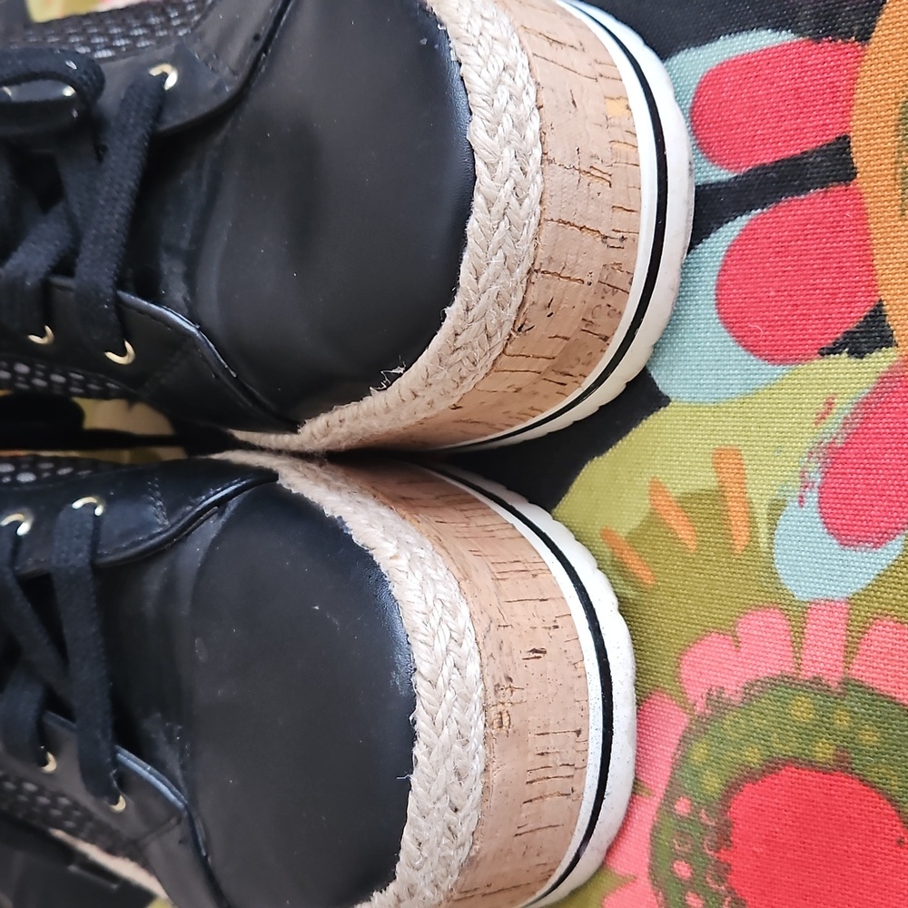 JLO Black and Tan Women's Sneakers Size 10 - Picture 9 of 10